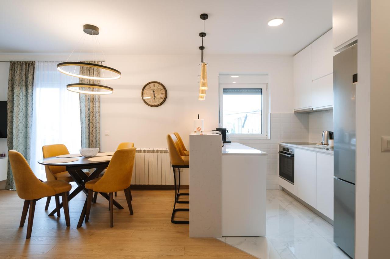 Apartment Nika Surcin